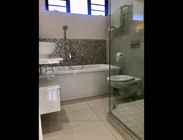 2 BEDROOM APARTMENT TO LET IN GREEN POINT
